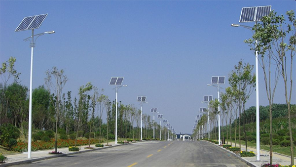 太阳能路灯图片