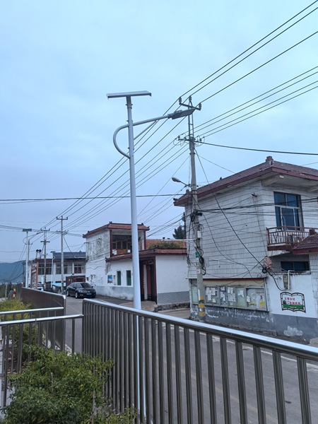 太阳能路灯厂家直销